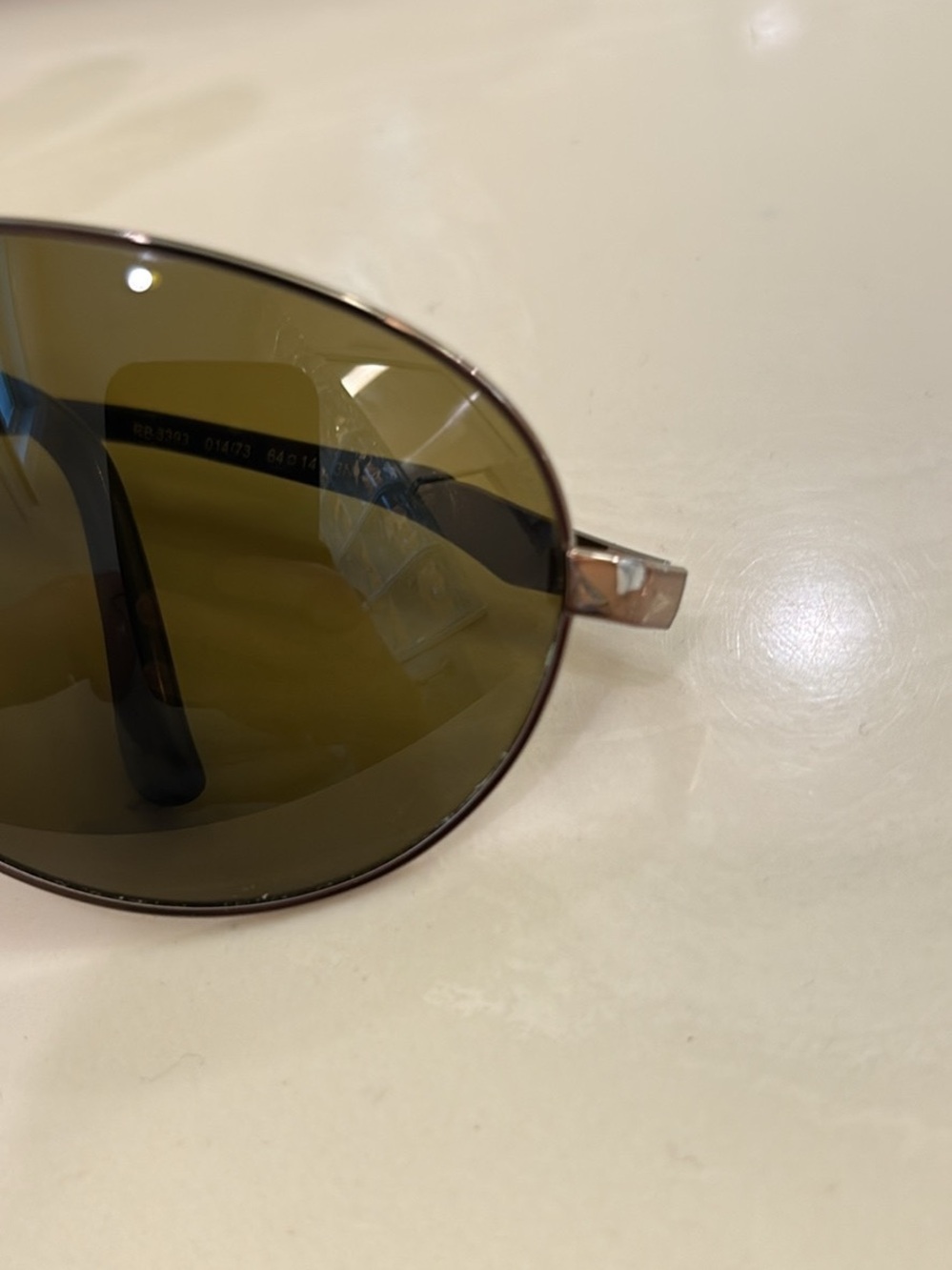 Ray-Ban Aviator Sunglasses with Black Case - Picture 4 of 5